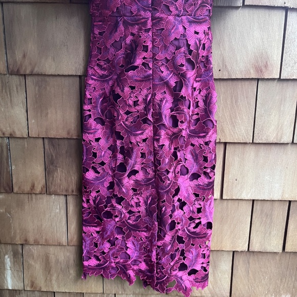 Adelyn Rae Eyelet Embroidered Puff Short Sleeve V-Neck Midi Cranberry Dress S - Picture 13 of 13